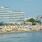 Columbus 4*