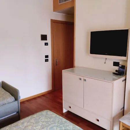 Columbus فندق لينانو سابيادورو