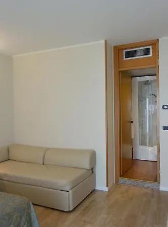 Columbus فندق 4*