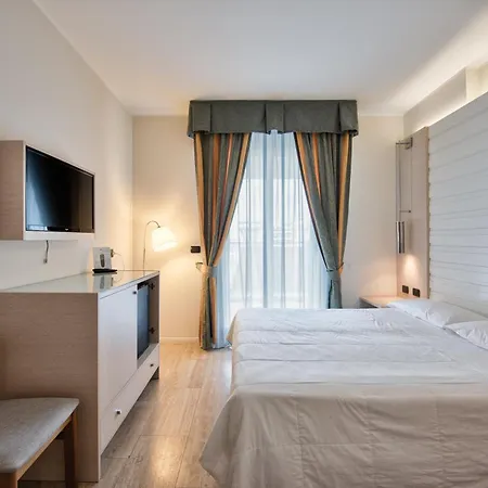 Columbus 4* لينانو سابيادورو