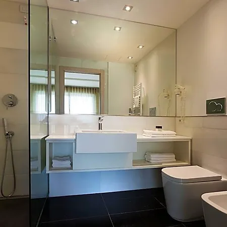 Hotel Columbus 4*