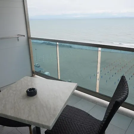 Columbus فندق 4*