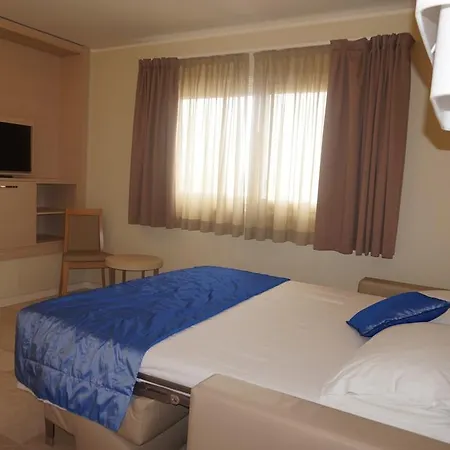 Columbus 4* ליגננו סביאדורו