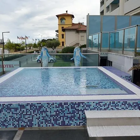 Columbus 4* لينانو سابيادورو